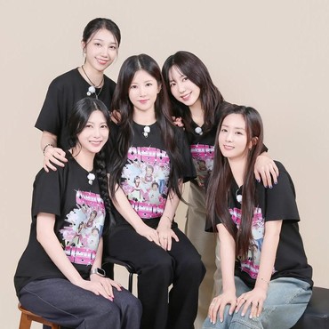 Rayakan 15 Tahun Debut, Apink Siap Langsungkan Comeback Awal 2026