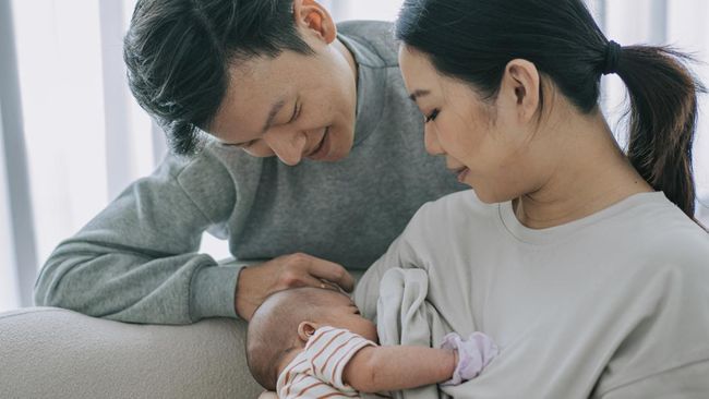 Ayah Berperan Penting dalam Proses Menyusui dan Tidur Nyenyak Bayi, Ini Kata Peneliti