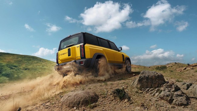 Menurut penjelasan Chery Sales Indonesia, Fengyun X3L gagal menanjak karena pengait utama tali pengaman tiba-tiba lepas.