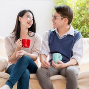 Mau Komunikasi dalam Hubungan Semakin Sehat? Bahas 5 Hal Penting Ini Bareng Pasangan