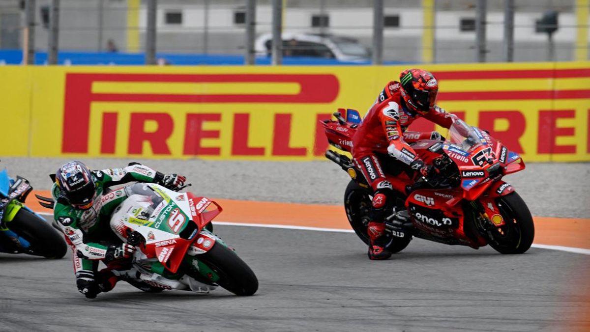 Zarco Minta Maaf usai Bikin Bagnaia Tersungkur di MotoGP Valencia