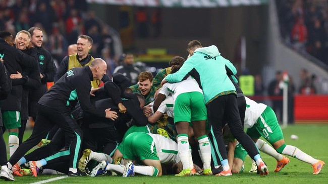 Irlandia yang ditukangi Heimir Hallgrimsson berhasil membuat keajaiban dengan lolos ke babak playoff Piala Dunia 2026 zona Eropa.