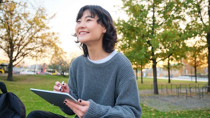 5 Keuntungan Jadi Introvert yang Nggak Banyak Orang Tahu