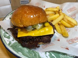 Kibo: Smashed Burger Hidden Gem di Kelapa Gading, Menunya Hanya 1!