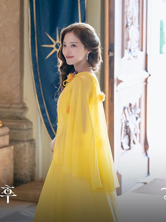Aktris cantik Lee Se Young akan segera comeback akting dengan membintangi drama Korea The Remarried Empress yang diadaptasi dari serial Webtoon populer./ Foto: Disney+