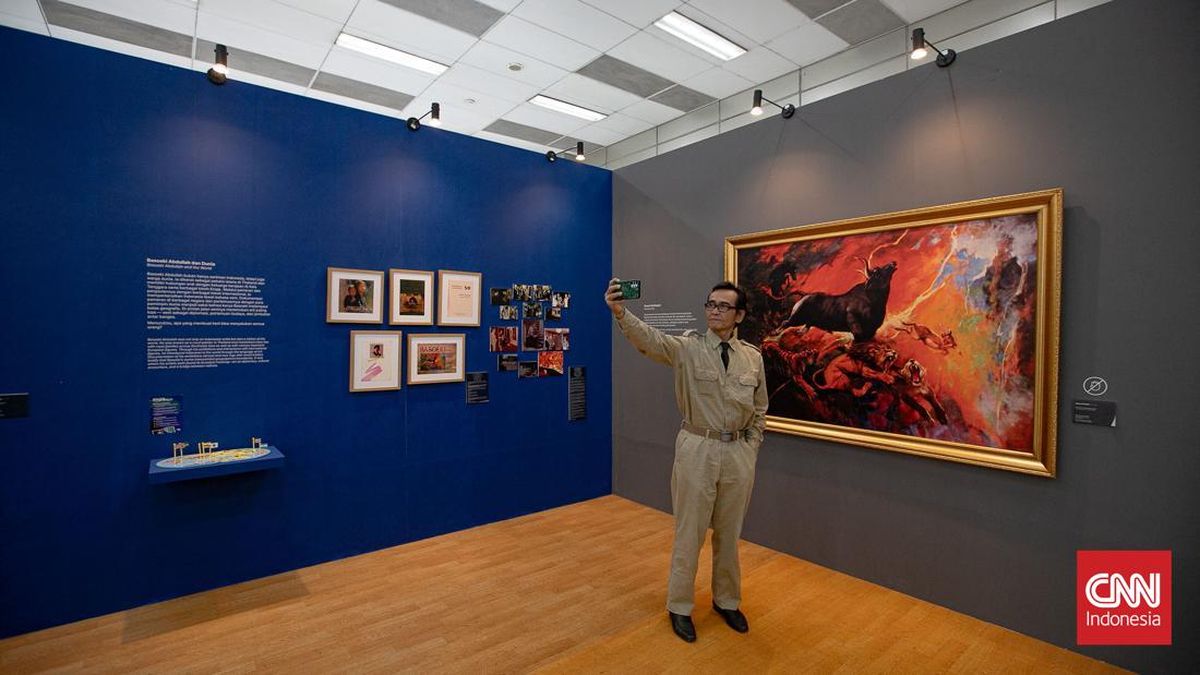 FOTO: Lihat Lebih Dekat Lukisan Basoeki Abdullah di Stasiun MRT