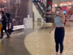 Mal di Malaysia Kebanjiran, Pengunjung Terjebak