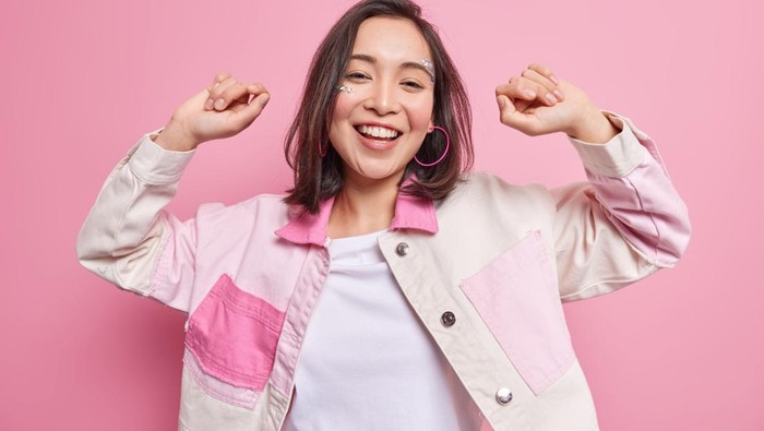 5 Ciri Perempuan Bahagia yang Penuh dengan Energi Positif