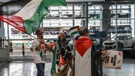 Afsel soal Pesawat Misterius Angkut Warga Gaza: Pembersihan Etnis!