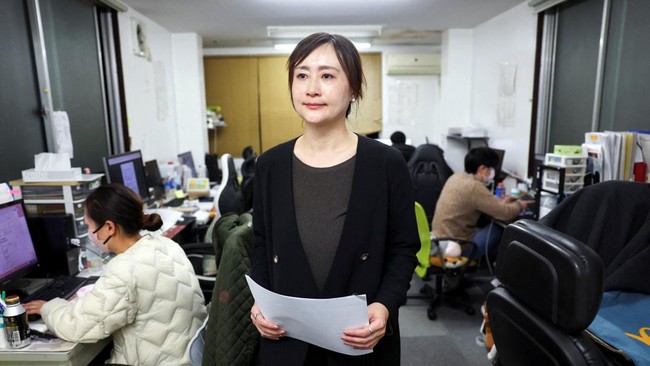 Tokyo Longgarkan Aturan Berpakaian — Celana Pendek ke Kantor Kini Diizinkan