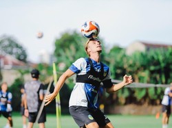 Cerita Gelandang PSIM Donny Warmerdam Tetap Produktif Saat Pemulihan Cedera