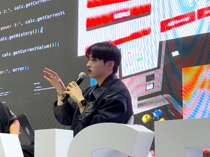 5 Fakta Lee Dong Hwi Adik Cha Eun Woo yang Tak Kalah Tampan & Kini Jadi Pakar AI