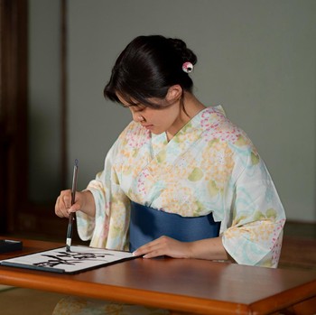 Mengenal Nueshu, Bahasa Rahasia Perempuan yang Jadi Jejak Budaya China