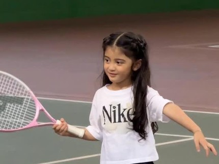 Momen 7 Anak Artis Latihan Padel & Tenis, Tingkah Putra Citra Kirana Bikin Gemas