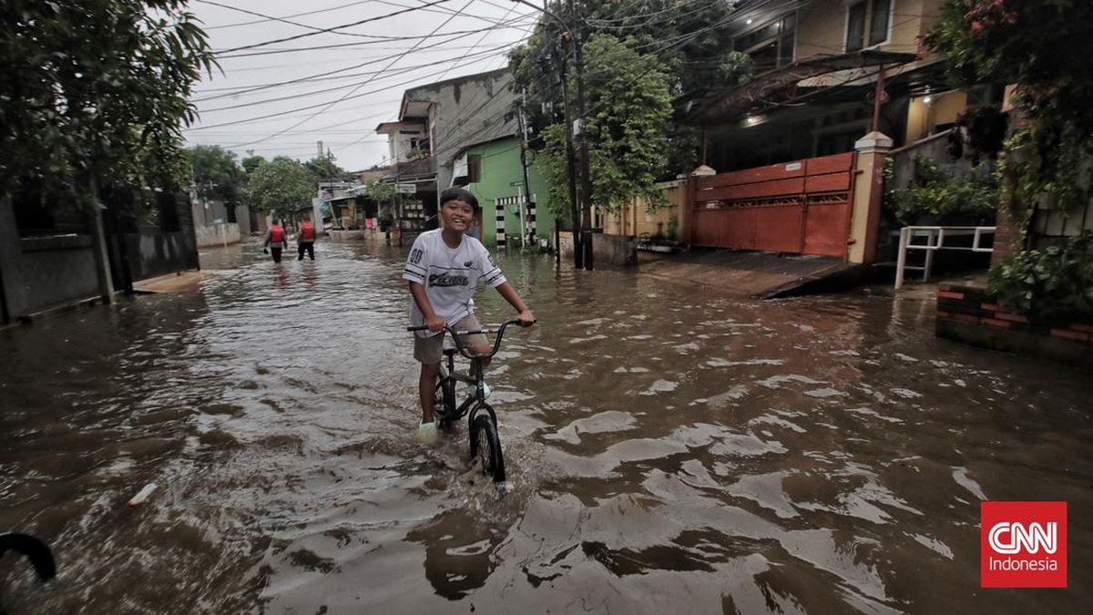 Banjir Jakarta Meluas, Kini Rendam 42 Rt