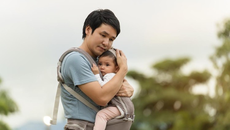 Ribuan Ayah Dipecat Usai Ambil Paternity Leave