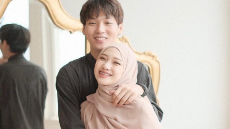 Sidang Cerai Na Daehoon dan & Julia Prastini Ditunda, Ini Penyebabnya