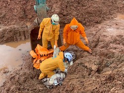 Mayat Ibu dan Balita Korban Longsor Cilacap Ditemukan Berdekatan