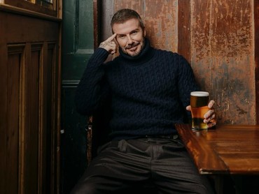 David Beckham Asyik Berkebun Usai Pensiun, Tanam Sayuran hingga Pelihara Ayam
