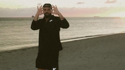 Lirik Lagu November 18th - Drake