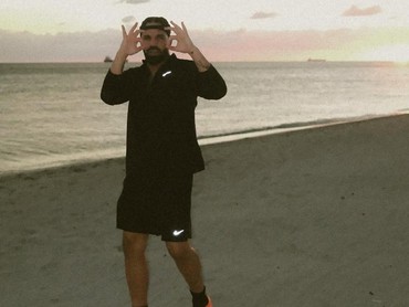 Lirik Lagu November 18th - Drake