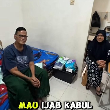 Bakal Rujuk, 7 Potret Fahmi Bo dengan Eks Istri yang Setia Merawatnya saat Sakit