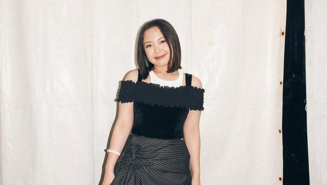 Lirik Lagu Belum Sempat Kenal - Bernadya