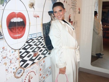 Lirik Lagu Maneater - Nelly Furtado