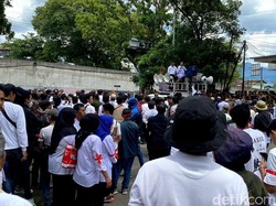 Gedung Kadin Jabar Disegel Massa!