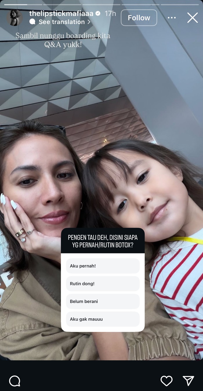 Hellua bercerita bahwa dirinya sudah lumayan lama rutin melakukan botox. Biasanya setahun sekali atau paling cepat enam bulan sekali, tergantung kondisi. Nah, yang terakhir ini dia menggunakan merek tertentu sebanyak 50 unit. Anehnya, setelah lima hari, efeknya cuma muncul di satu sisi wajah, sisi lain adem ayem saja.