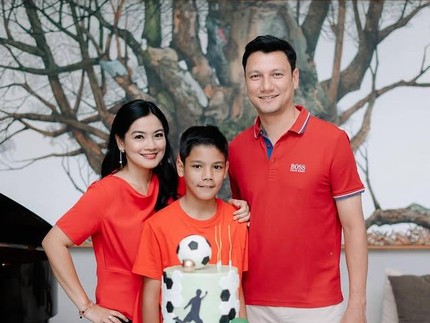 Momen Titi Kamal dan Cristian Sugiono Rayakan Ultah Anak ke-12, Intip Potret Keseruannya