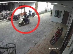Pemotor Terekam CCTV Jambret Emak-emak di Mamuju, Pelaku Ditangkap