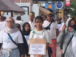 Viral Perempuan Pencuri Sepeda Listrik Diarak Keliling Gili Trawangan