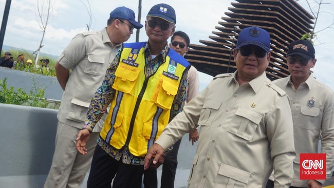 Presiden Prabowo Subianto meresmikan lima infrastruktur baru, termasuk Jembatan Kabanaran, untuk meningkatkan konektivitas dan pariwisata di Indonesia.