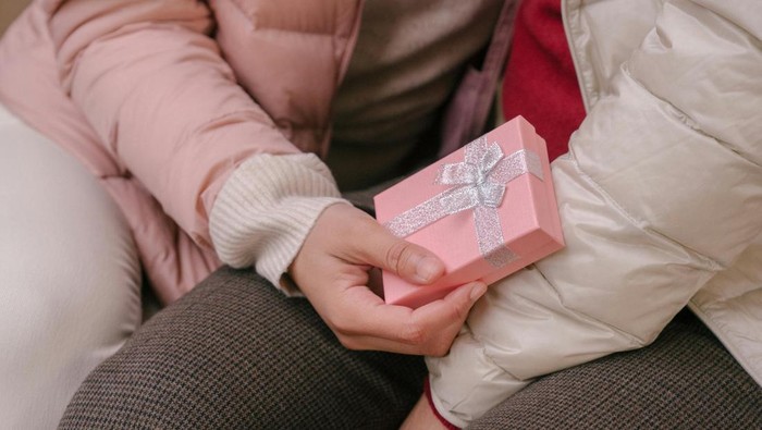 BeauPicks: Rekomendasi 5 Kado Akhir Tahun untuk Pria, Murah dan Bermanfaat!