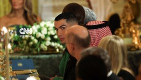 Donald Trump Makan Bareng Ronaldo dan Infantino di Gedung Putih