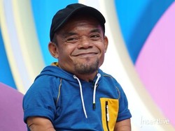 Ayah Goals! 7 Potret Kedekatan Ucok Baba dengan Sang Putra yang Tak Berjarak