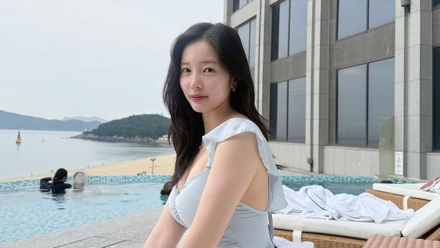 Aktris Korea Selatan Yun Chae Kyung.