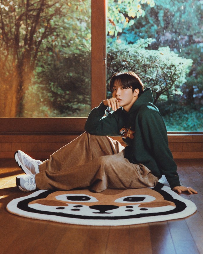 Ada kabar baik nih buat yang sudah tidak sabar menunggu! ‘HUMAN HOPE’ akan segera dirilis secara offline di HUMAN MADE APGUJEONG, Seoul, serta di online store resmi HUMAN MADE maupun Weverse Shop pada Sabtu, (22/11/2025)./ Foto: instagram.com/humanmade