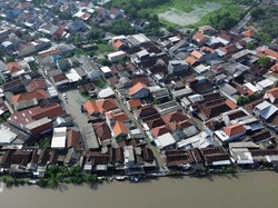 Banjir Selutut Rendam Lima Kecamatan di Sidoarjo