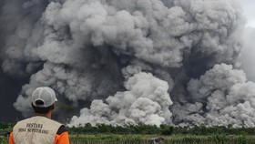 Pendaki Bertahan di Ranu Kumbulo Diminta Turun Imbas Erupsi Semeru