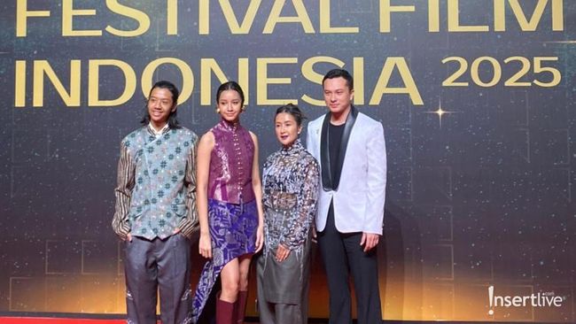 10 Gaya Aktor dan Aktris Top Tanah Air di Red Carpet Festival Film Indonesia 2025