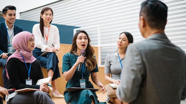 6 Kata-kata yang Sering Diucapkan Orang Ekstrovert