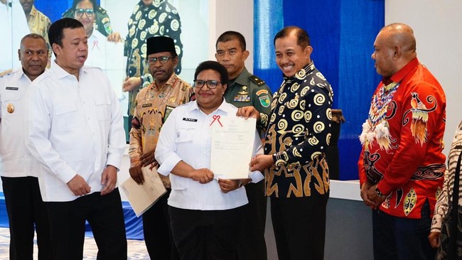 Wamendagri Ribka menegaskan Otsus Papua memberikan pengakuan dan perlindungan bagi masyarakat hukum adat Papua atas tanah ulayat.