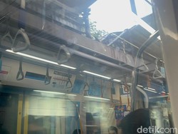 MRT Normal Lagi, Atap Lintasan yang Tertimpa Pohon Tumbang Masih Terbuka