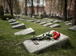 Rest in Peace Artinya Apa? Ini Makna, Sejarah, dan Contoh Ucapan RIP