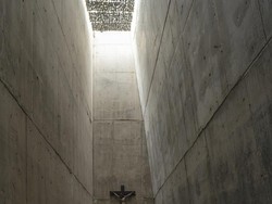 Mirip Bongkahan Batu Raksasa, Siapa Sangka Gereja Ini Juara Arsitektur Dunia!