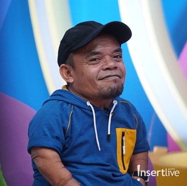 Masih Lekat Dalam Ingatan Ucok Baba Momen Kocak Jatuh ke Tong Sampah Saat Ambil Uang di ATM