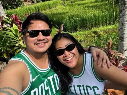 Potret Boiyen dan Suami Dosen Honeymoon, Motoran hingga Jelajah Sawah yang Indah