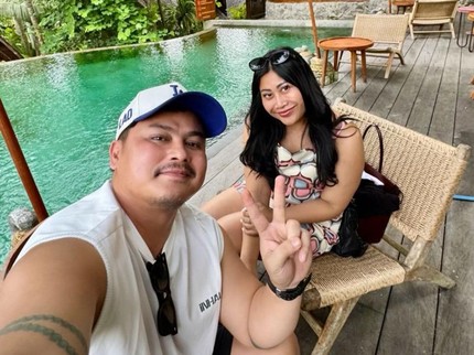 Teman Lama Jadi Suami, Ini Kisah Cinta Boiyen Didekati Lewat DM & Diajak Nikah